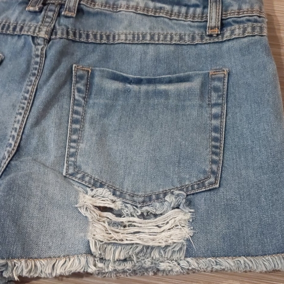 Distressed Denim Shorts by Romeo & Juliet Couture - Picture 9 of 13